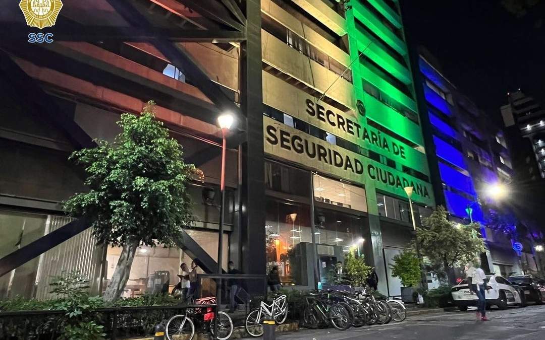 En la zona rosa, un sujeto sobrevoló un dron y se lo llevaron