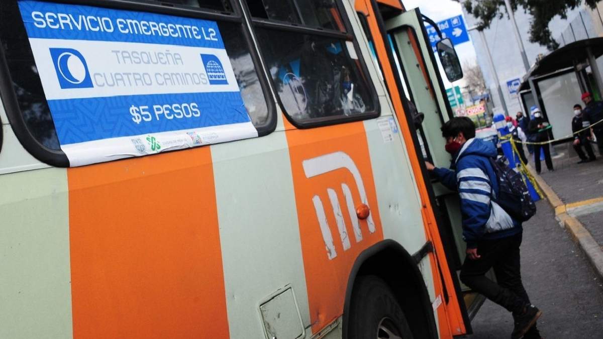 Camiones de RTP darán servicio GRATIS por retrasos en Línea 2 del Metro CDMX. Foto: Especial