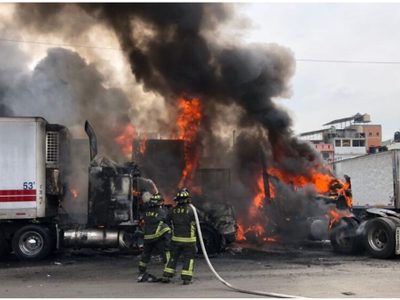 Central de abastos sufre incendio en CDMX
