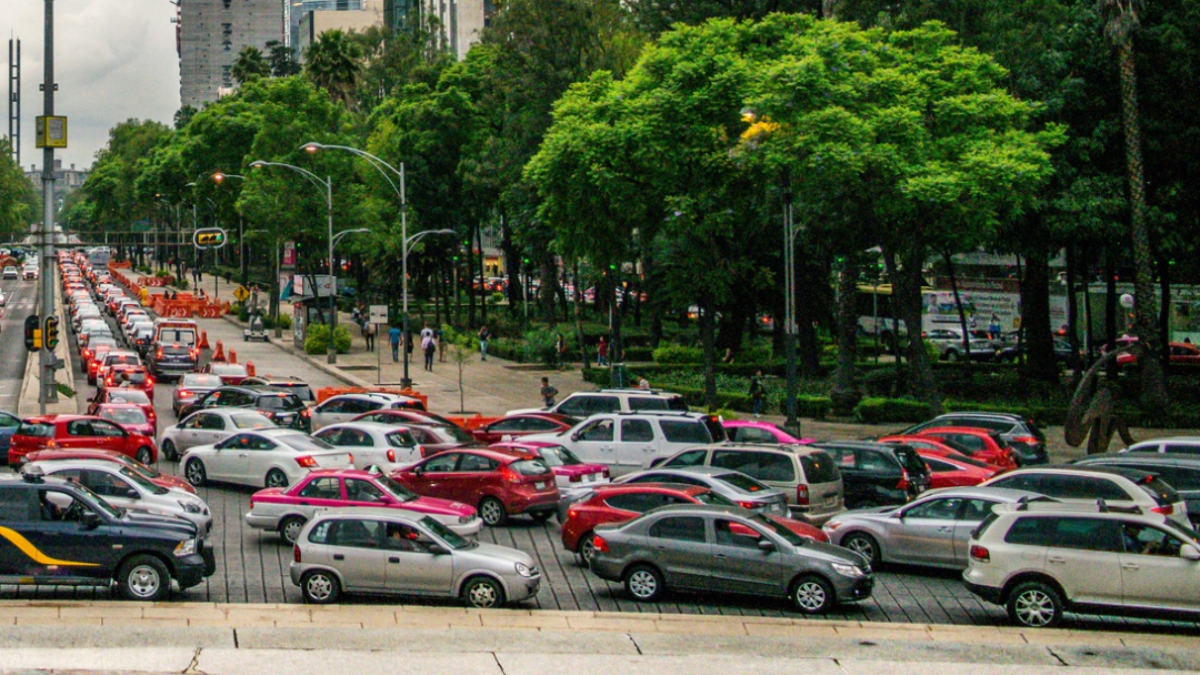 Conoce las restricciones del Hoy No Circula de este martes