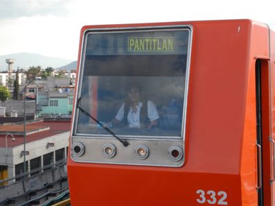 ¡Buen trabajo! Más de 4 mil trabajadoras del Metro en CDMX son mamás