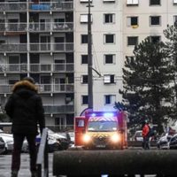 10 Muertos en Francia por incendio, entre ellos 5 niños
