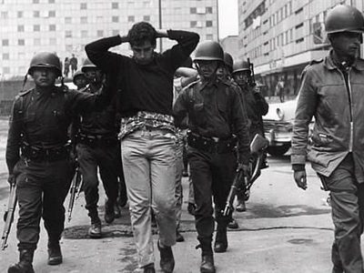 Ante los 55 años del 2 de octubre, AMLO defiende al Ejército en la mañanera