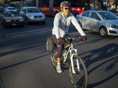 Ciclistas pueden ocupar carril completo según Reglamento de Tránsito CDMX