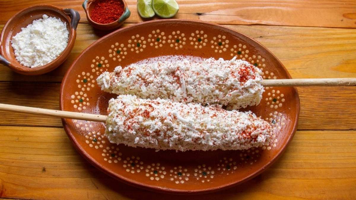 Feria del Elote CDMX 2022: Cuándo y dónde comer esquites con chile que no pica. Foto: Gastrolab