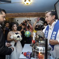 FOTOS Celebran primera boda en Iglesia de Maradona en Cholula Puebla