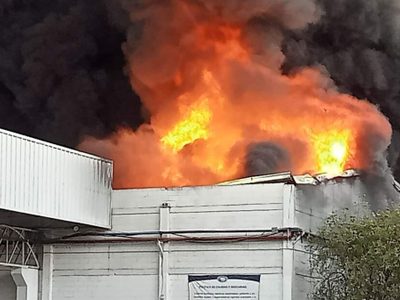 Reportan fuerte incendio en Xalostoc, Ecatepec