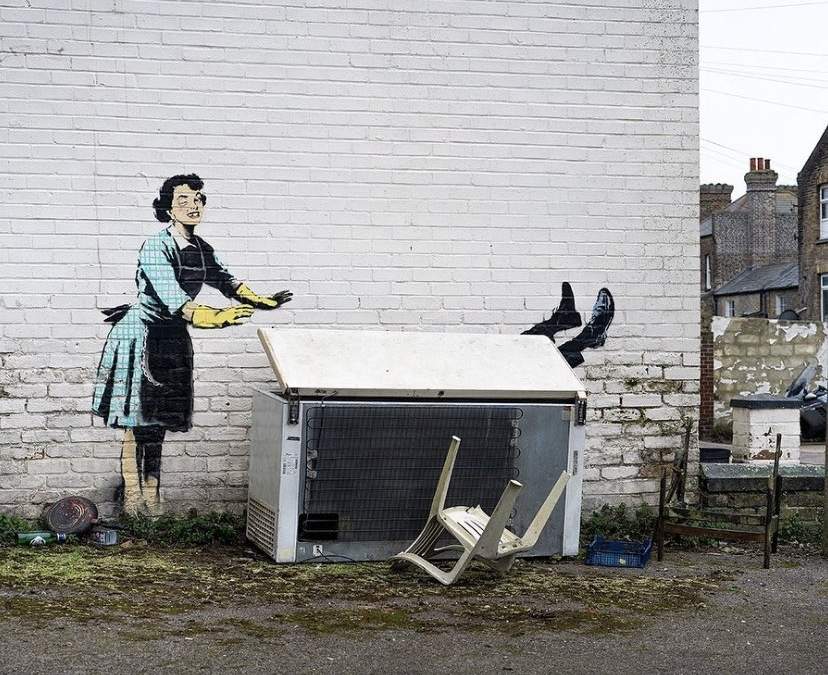 El artista anónimo dio a conocer su nuevo mural acerca del día de San Valentín y la violencia contra la mujer
