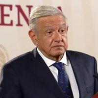 AMLO lamenta muerte de niña en elevador del IMSS: «Se va a castigar a los responsables»