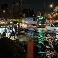Megafuga de agua potable es reparada en Paseo de la Reforma en CDMX