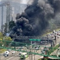 FOTOS Registran mega incendio sobre la carretera México-Toluca
