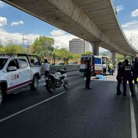 SUICIDIO Hombre de 40 años se avienta del Segundo Piso del Periférico Sur