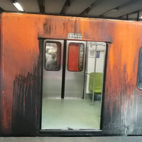 Por un paraguas explota la Línea 9 del Metro