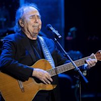 Manuel Serrat dará concierto gratis en el Zócalo CDMX por el Cervantino 2022