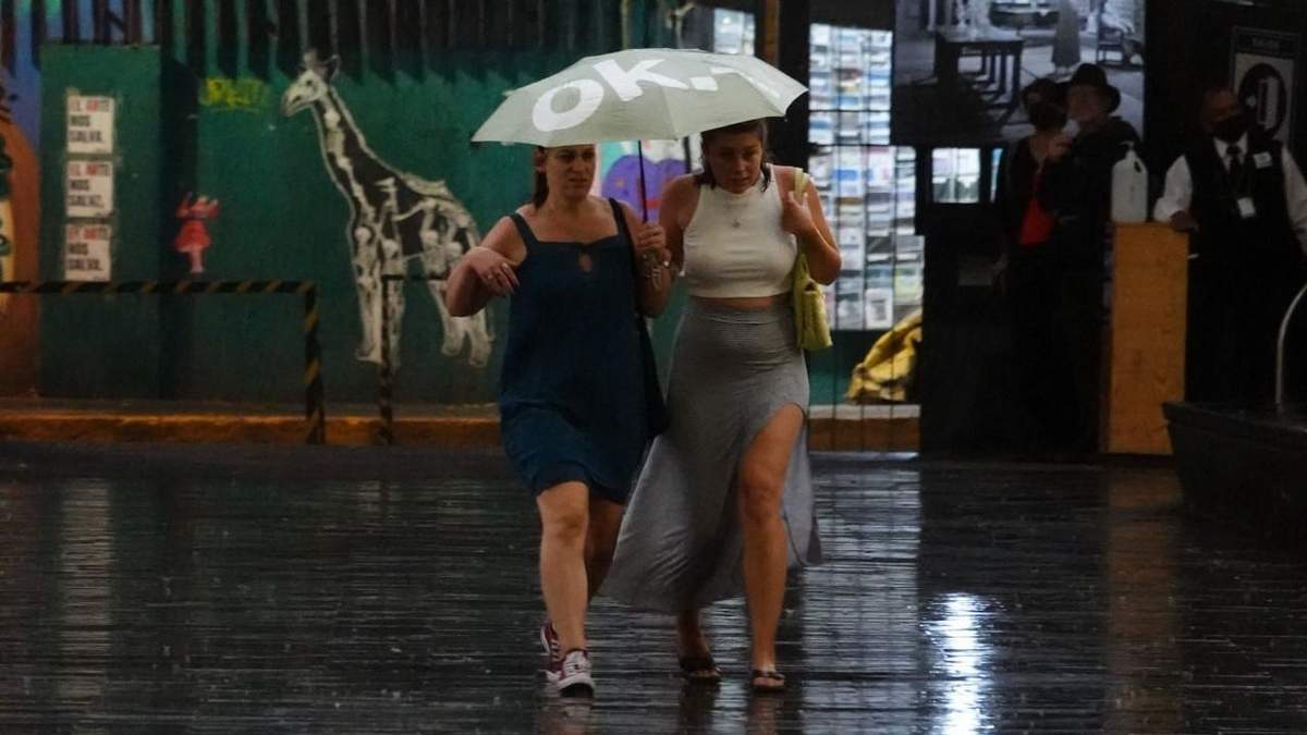 Lluvia en la CDMX este miércoles 13 de julio. Foto: Televisa