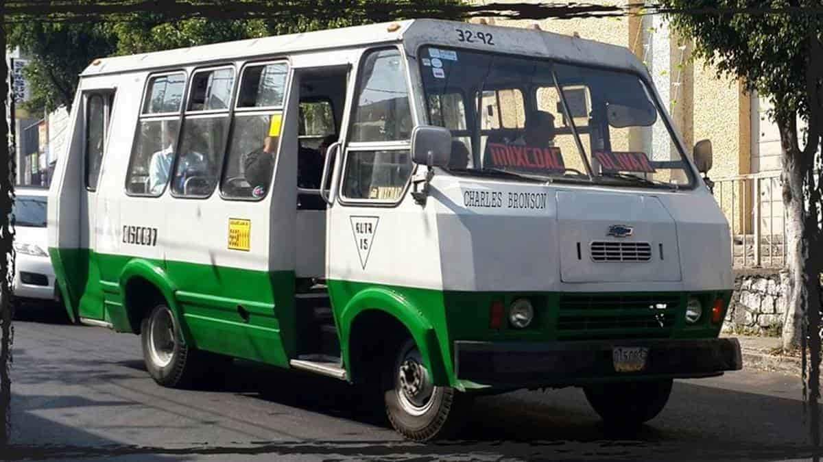 Quitarán los microbuses de la Ruta 57 "Centenario-Águilas". Foto: Especial
