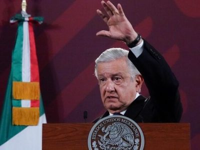 «Son el Instituto de la Censura» AMLO se lanza contra el INE y el TEPJ